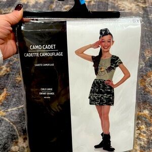 NWT Camo Cadet Kid's Size Large